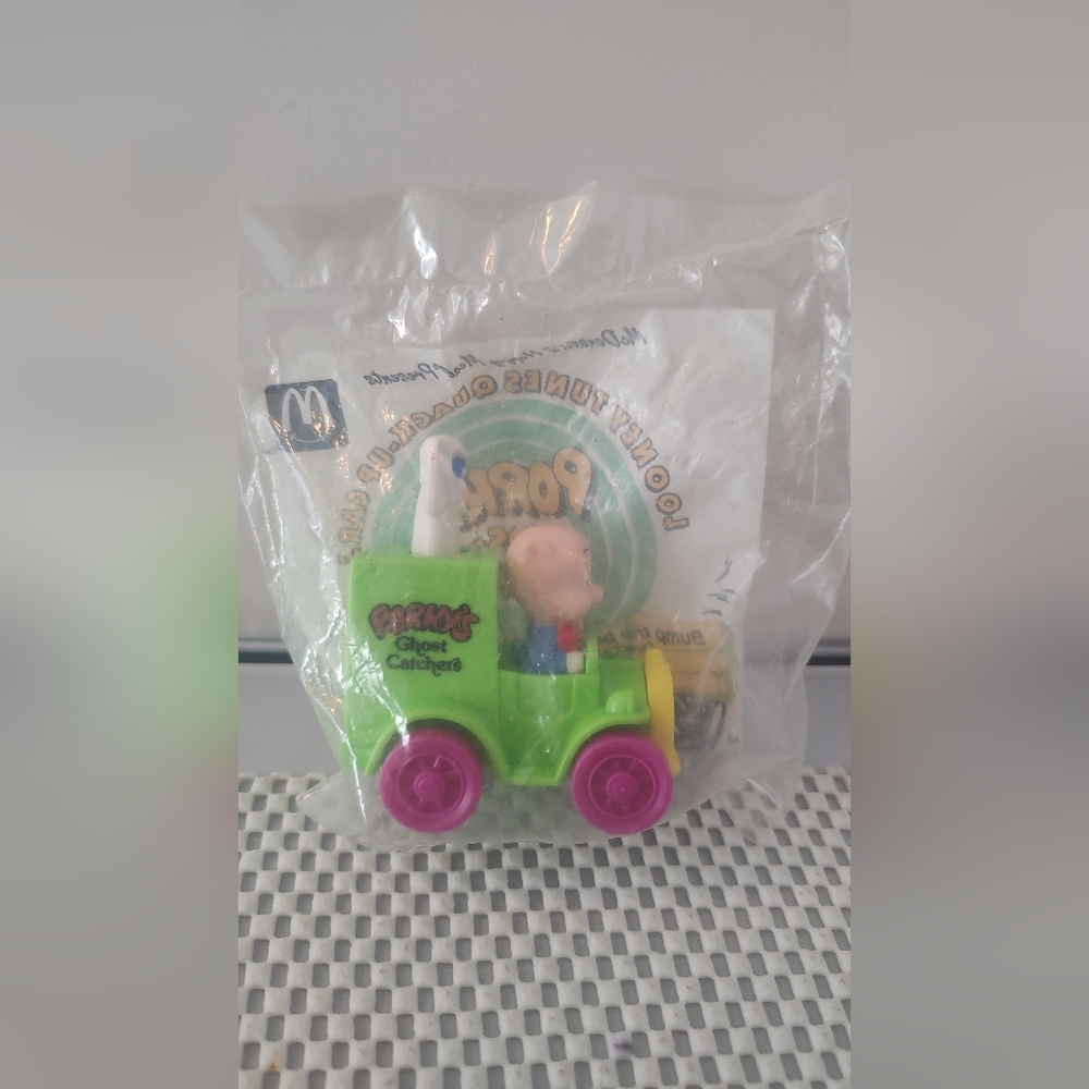 McDonald's Happy Meal Toy Porky Ghost Catcher Looney Tunes Quack-Up Cars NWT